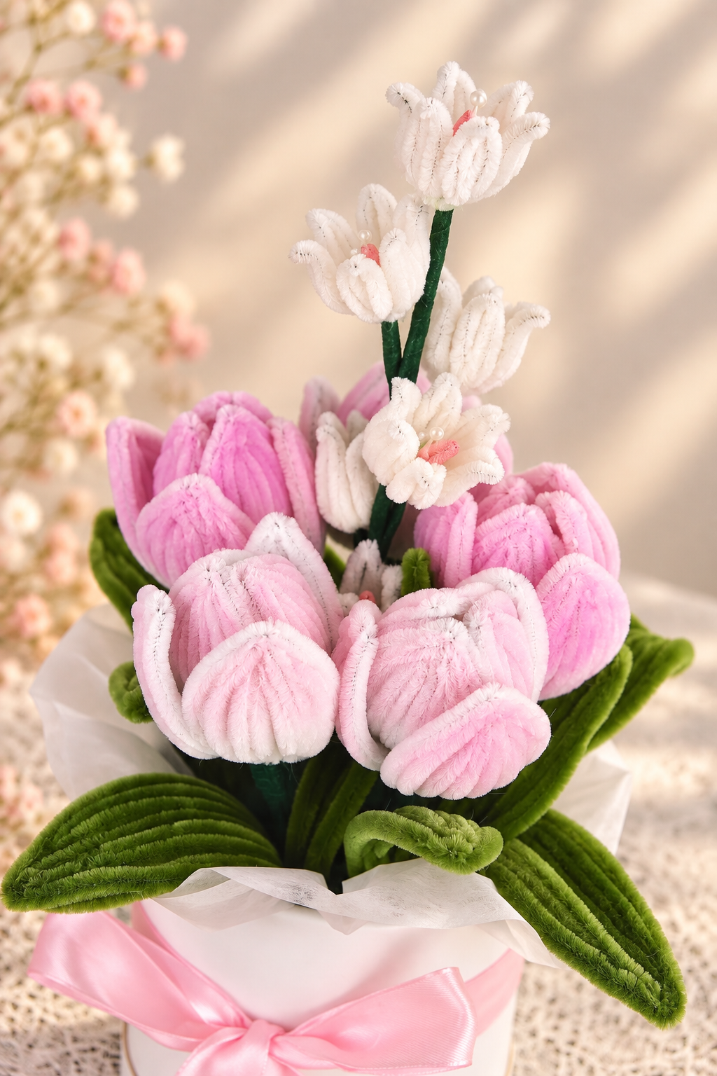 Tulipes et fleurs de muguet en pot (Précommande)