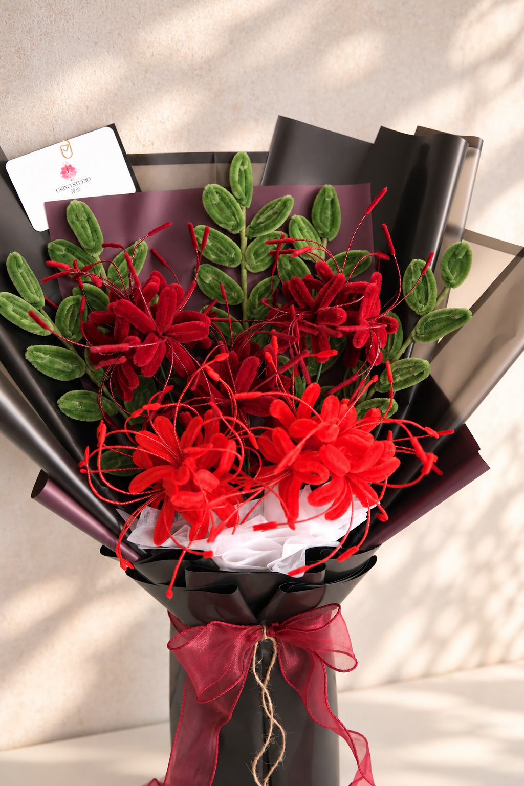 Boeket 'Spider Lily' (Pre-order)
