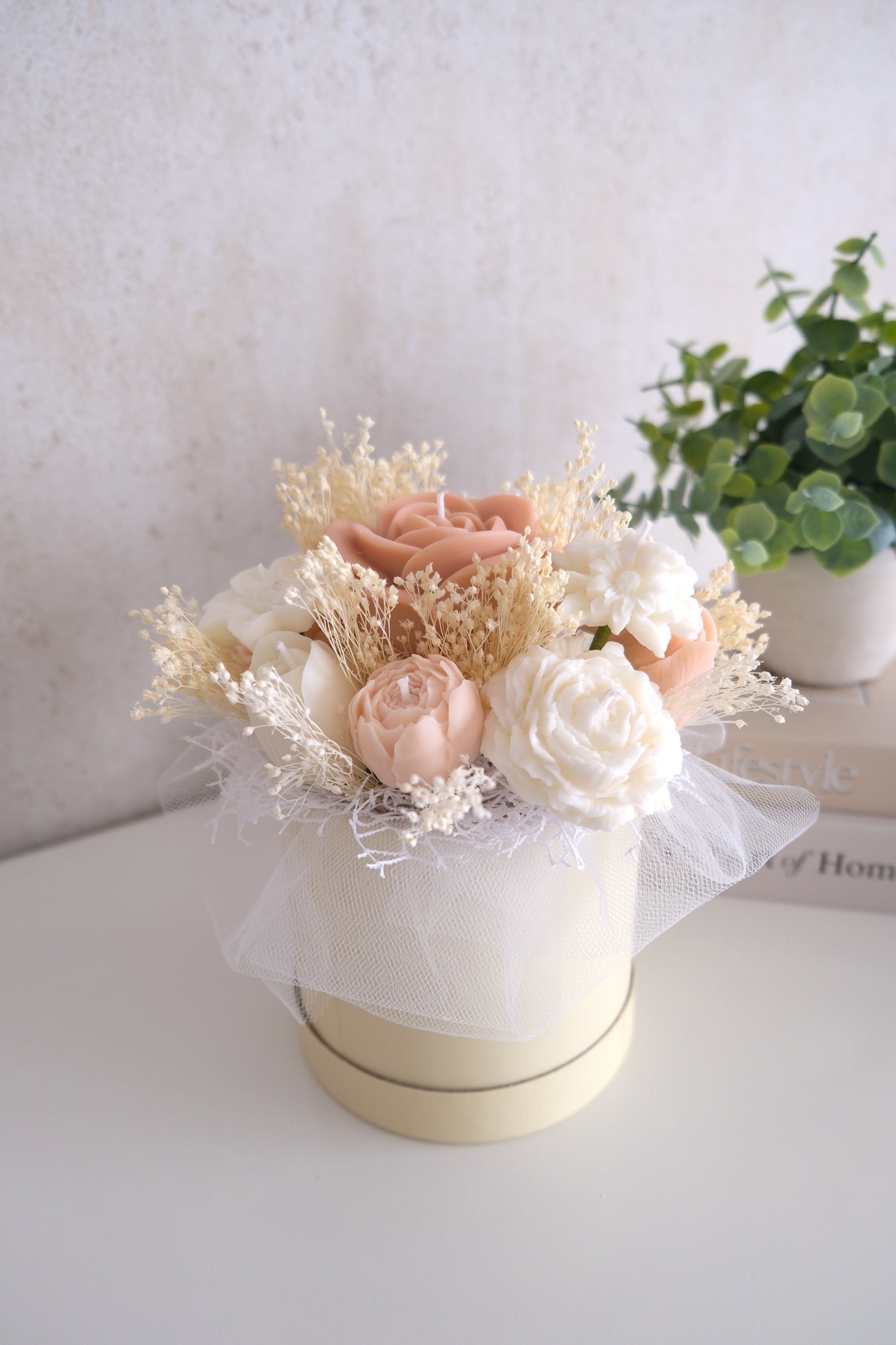 Candle bouquet 'Apricot Harmony'