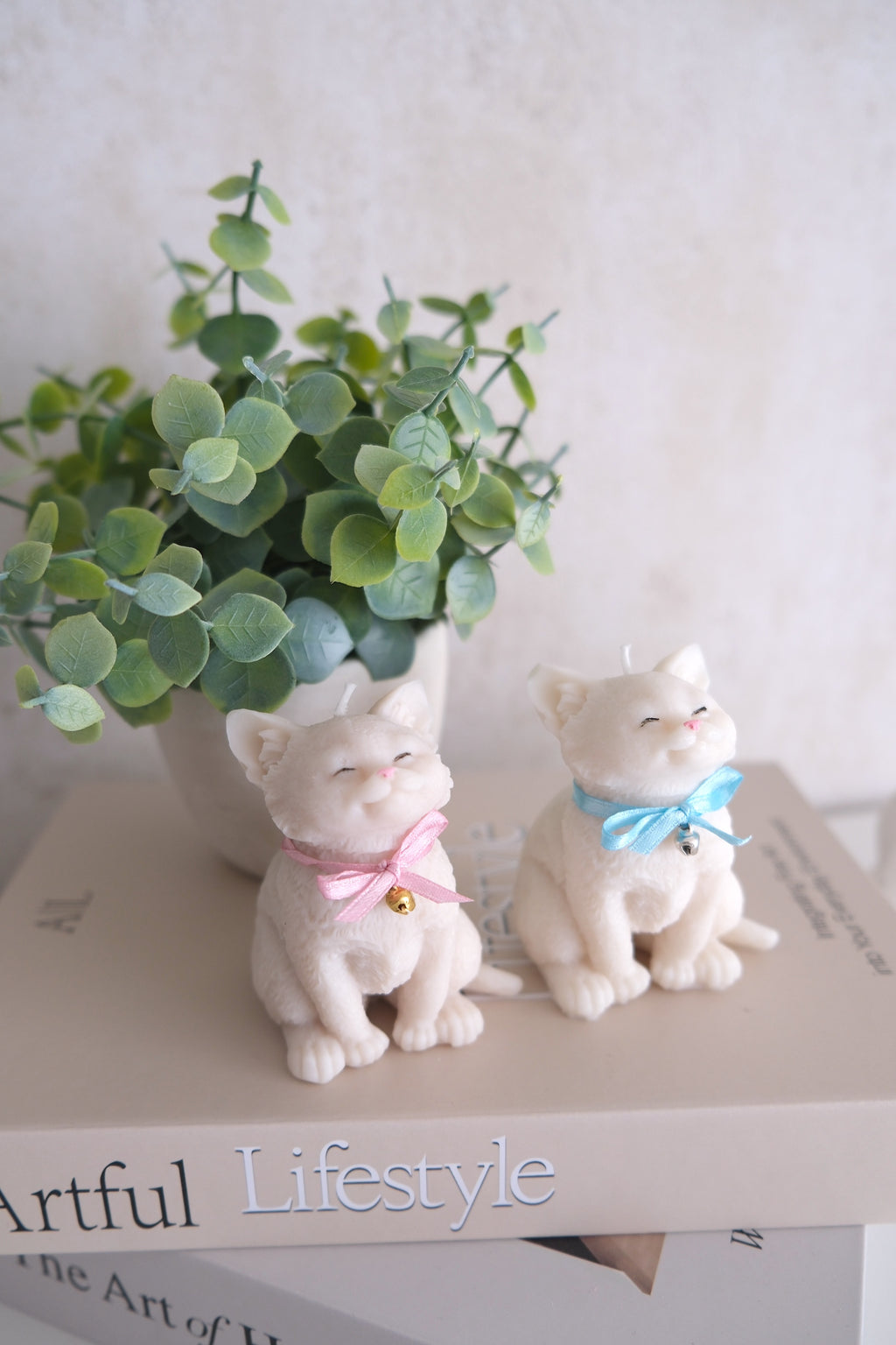 'Sitting Cat' Candle