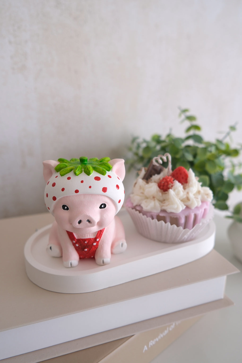 'Strawberry Pig Set' Candle