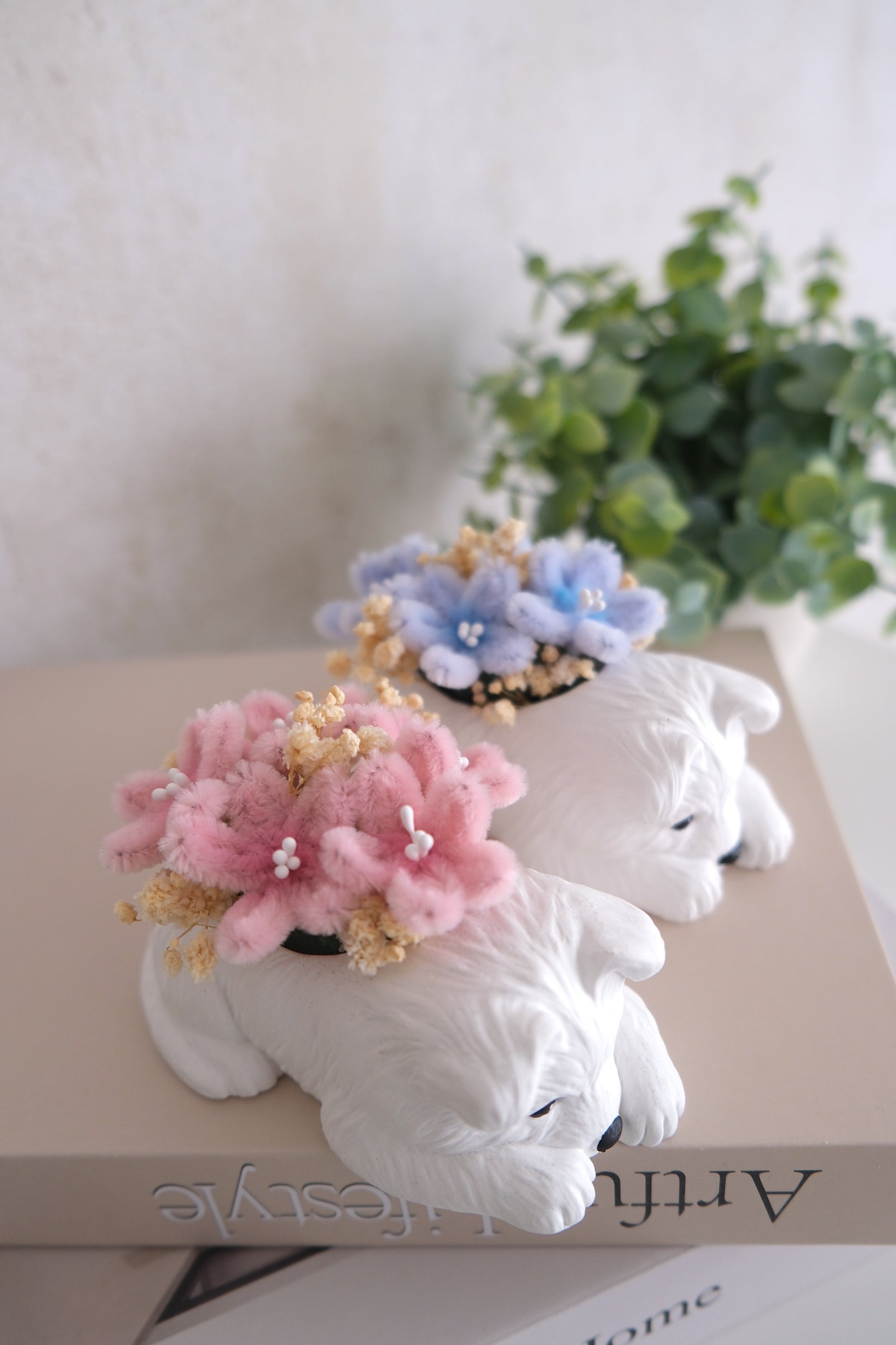 Hondjes met bloemen