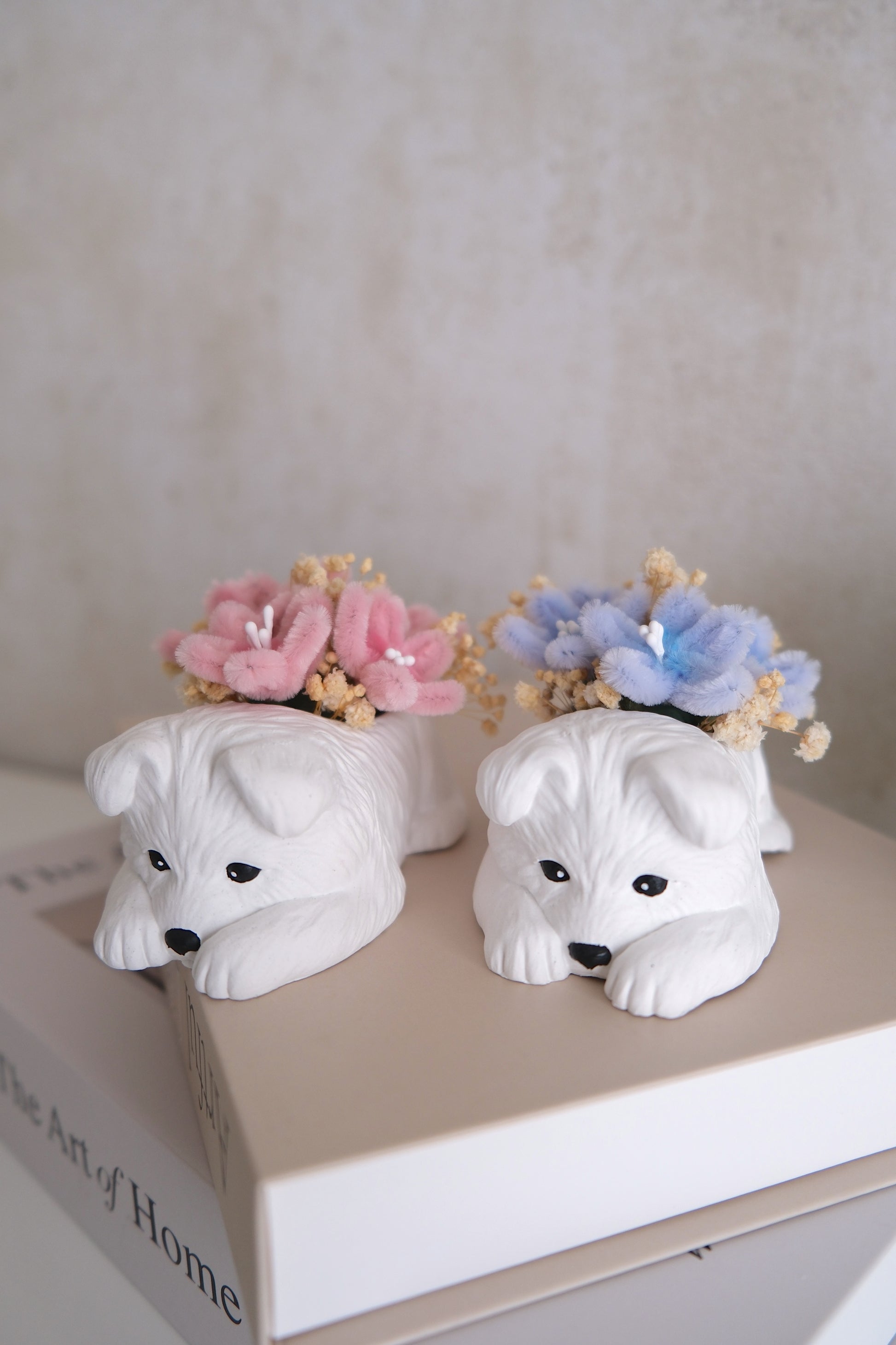 Hondjes met bloemen