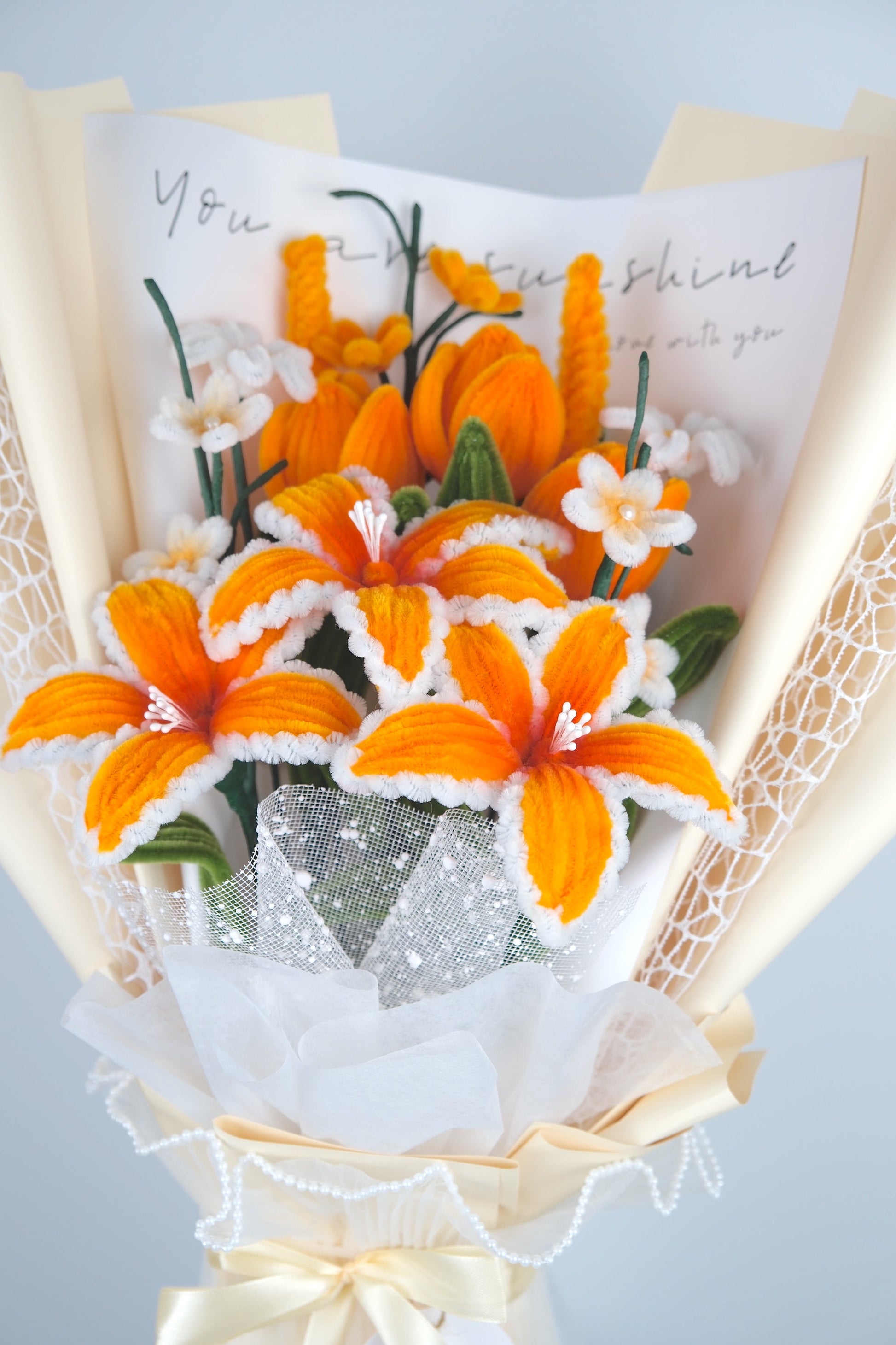 Oranje tulpen en lelie bloemen boeket (Pre-order)